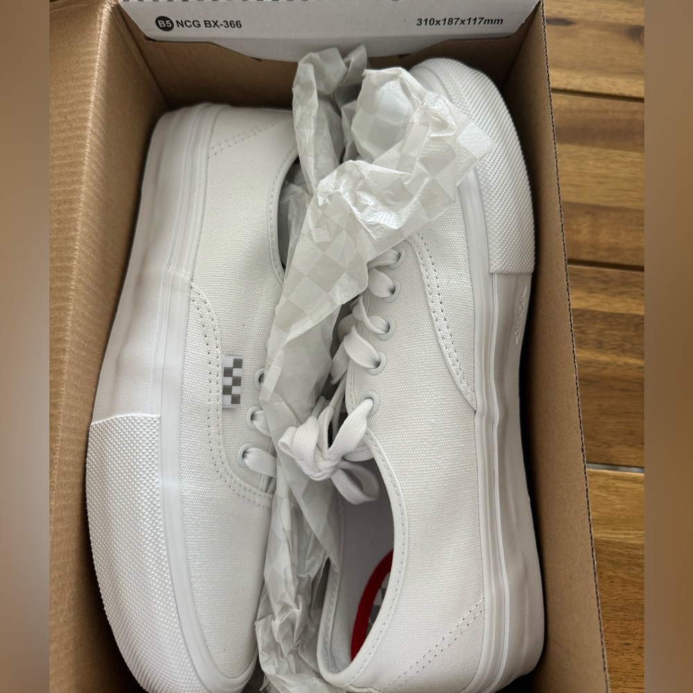 Vans sneaker size 9